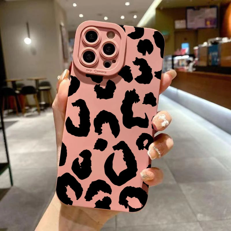Leopard Design Camera Protective Phone Case for iPhone 16